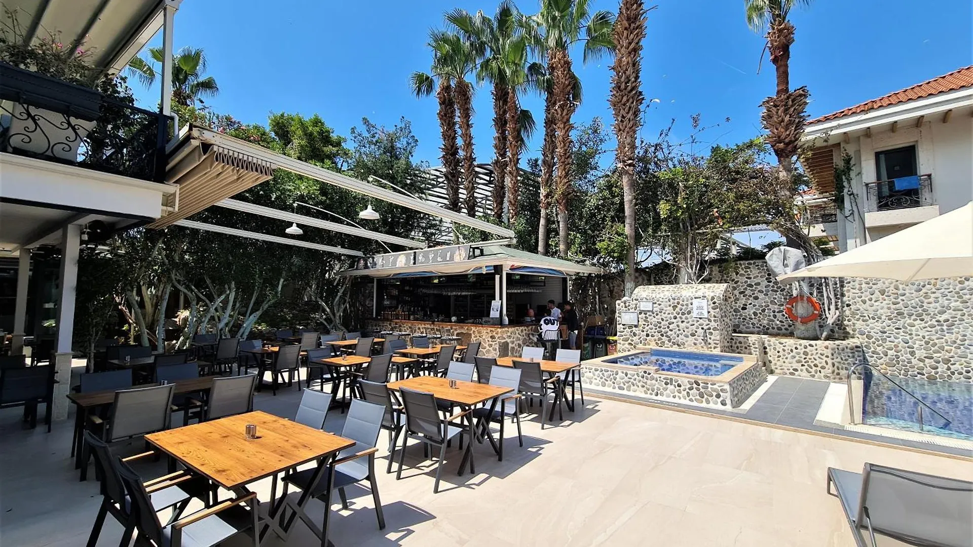 Tonoz Beach Hotel Oludeniz 3*,